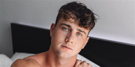 Label Me Gay, Says Hunky Aussie Harry Jowsey